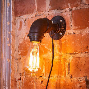 Tap - Wandlampe in Form eines Wasserhahns
