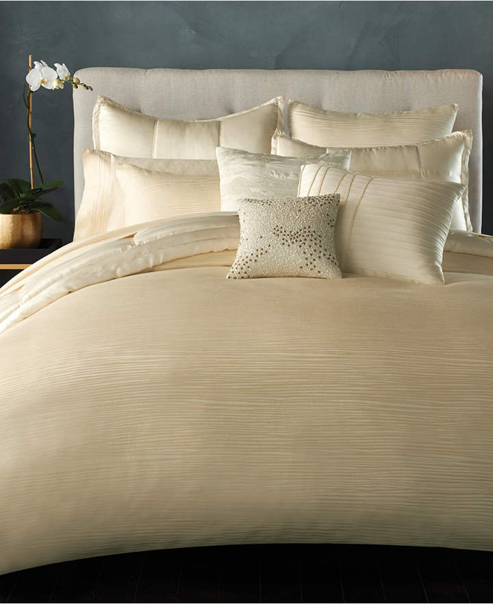 Home Reflection Ivory King Quilt Bedding