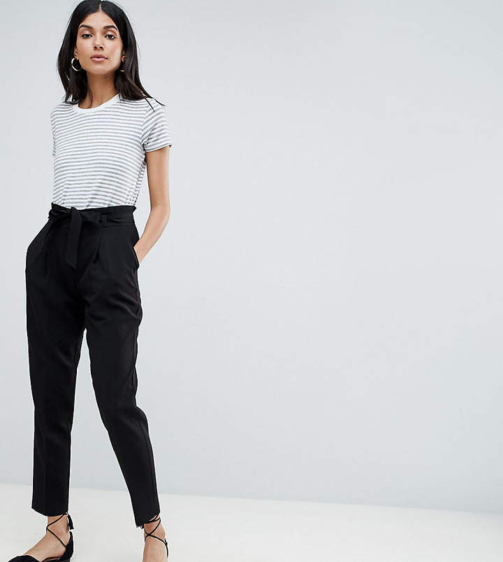 New Look Tall – Hose mit Paperbag-Taille