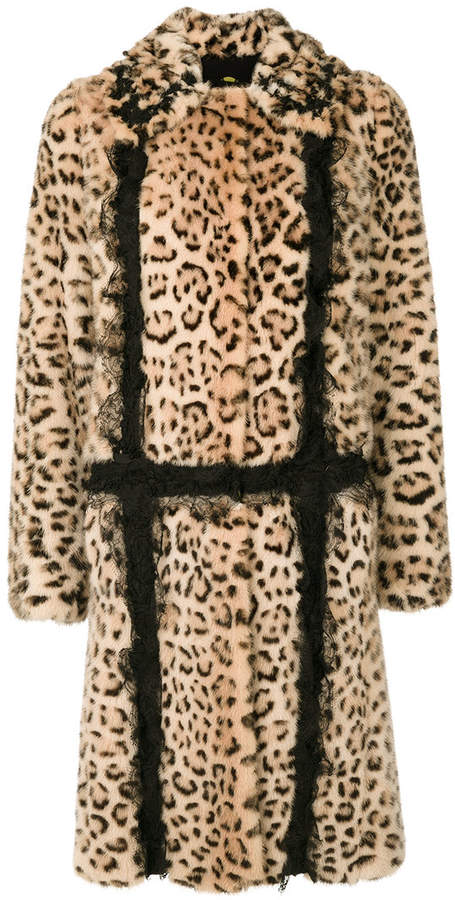 Mantel mit Leopardenmuster