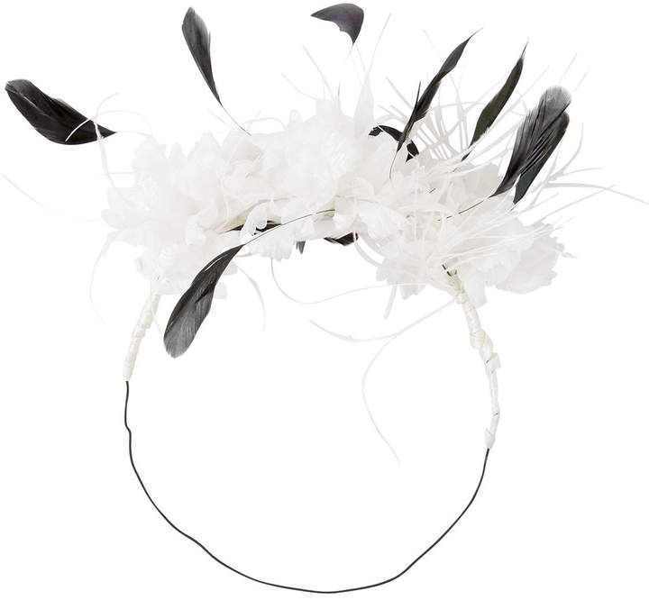 Krone Mit Federn Und Blumen
