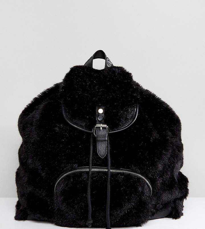 Shikumi – Riesiger Rucksack aus Kunstpelz