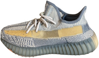 yeezy trainers beige