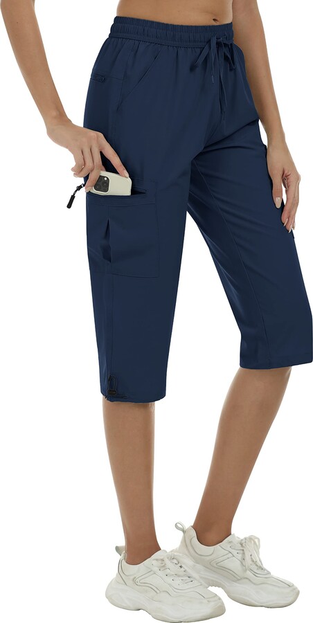 Soothfeel Women's Cargo Capris Pants with 6 Pockets Lightweight