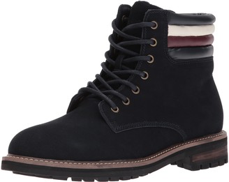tommy hilfiger men's laurel chukka boots