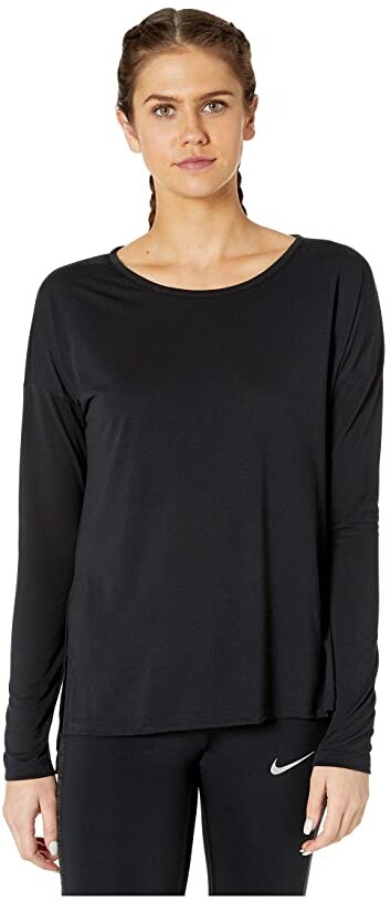 nike yoga long sleeve