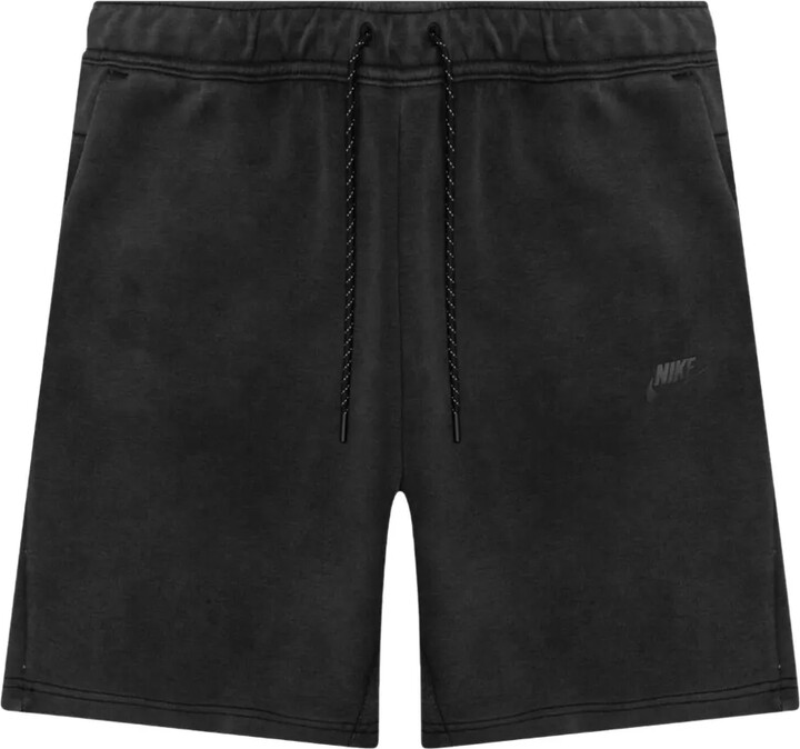 Nike Sportswear Tech shorts