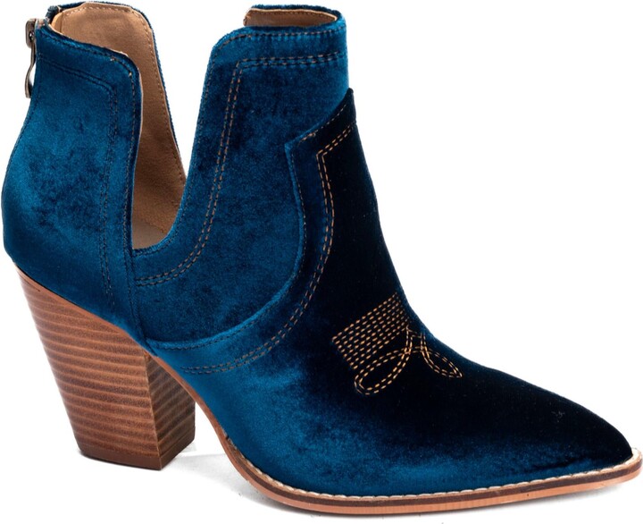 Corkys Footwear Women's Smoke Show Booties In Teal Velvet