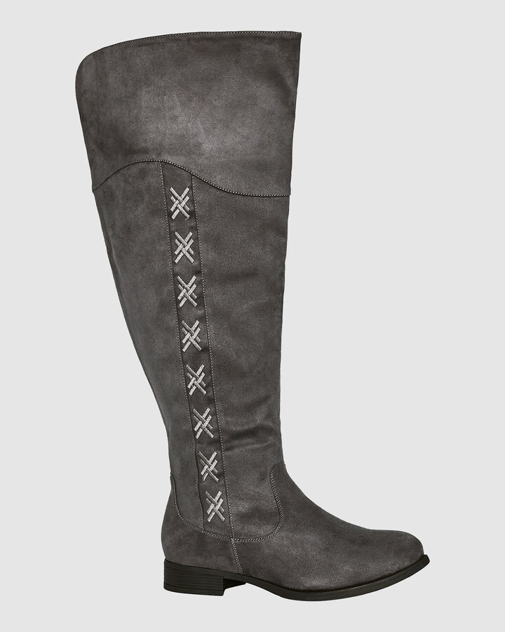 lace up boots wide width