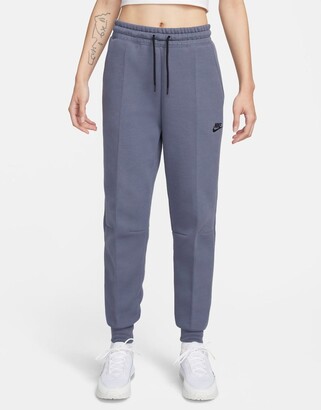 womens slim nike joggers