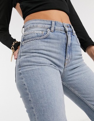 ASOS Petite DESIGN Petite high rise stretch 'slim' straight leg jeans in lightwash
