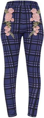 PrettyLittleThing Navy Check Applique Skinny Trousers