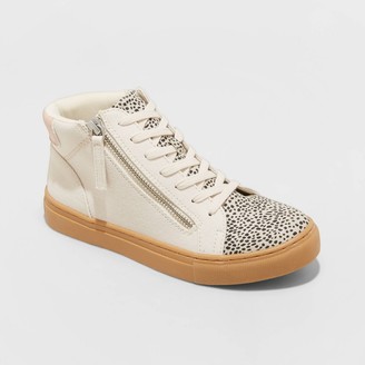 universal thread high top sneakers