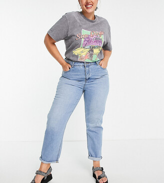 Don't Think Twice DTT Plus Veron relaxed fit mom jeans in light