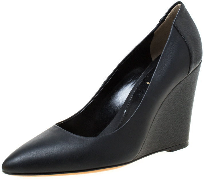 black pointed toe wedges