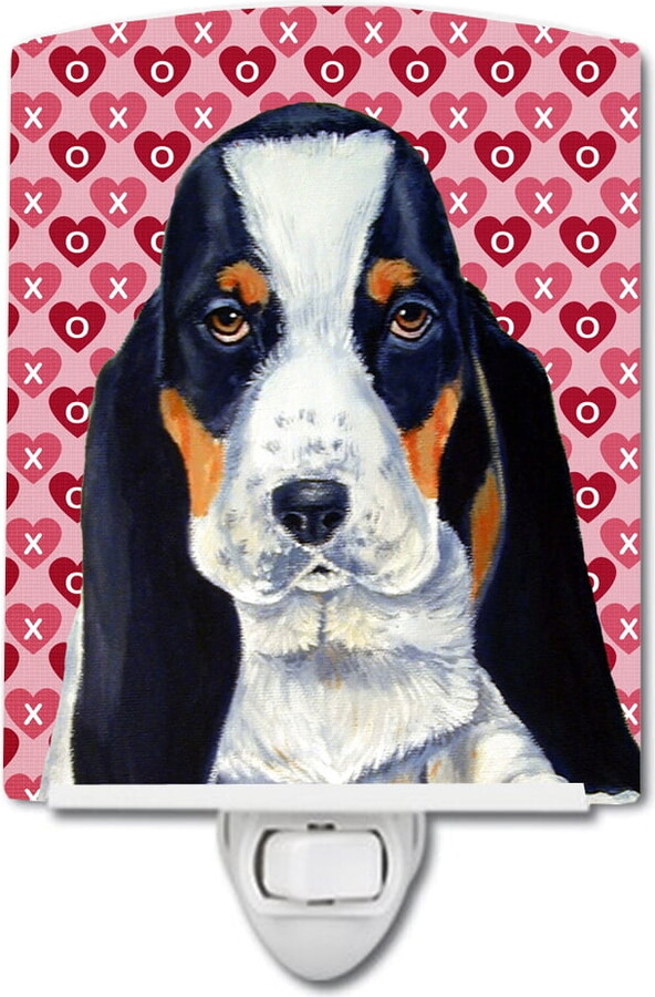 Caroline's Treasures LH9149CNL Basset Hound Hearts Love and Valentine's Day Portrait Ceramic Night Light, 6x4x3",