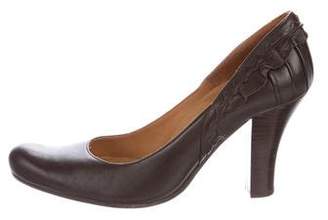 Chie Mihara Leather Round-Toe Pumps