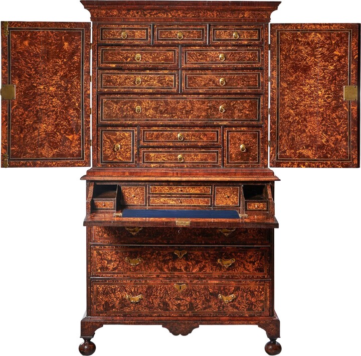 1stDibs Important 18th Century George I Secretaire Cabinet On Chest By Coxed And Woster