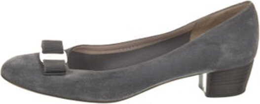 Ferragamo Suede Pumps Grey Vara Bow Accent Round-Toes with Bow Accents