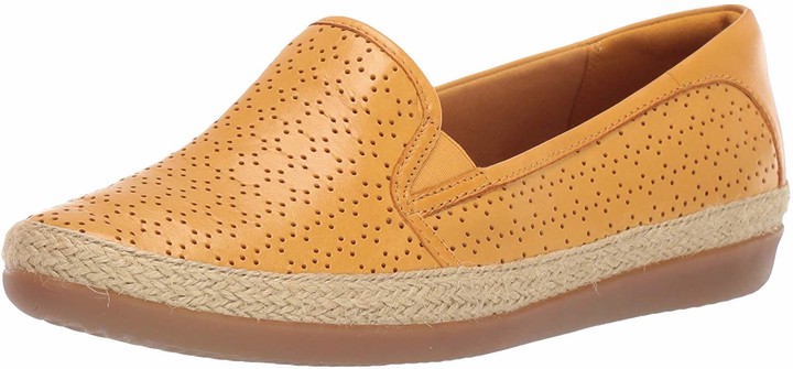 clarks ladies yellow shoes