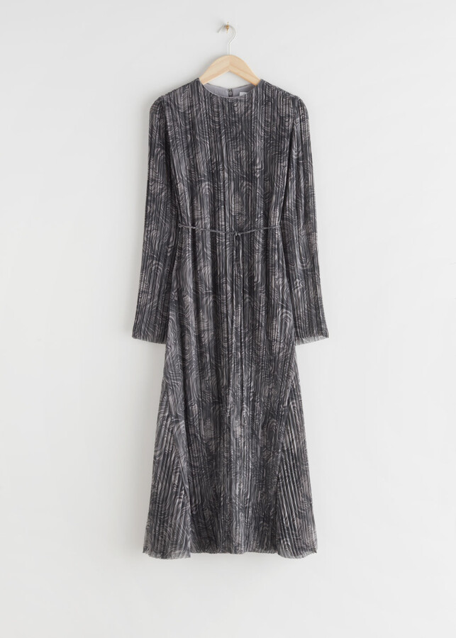 black floaty maxi dress