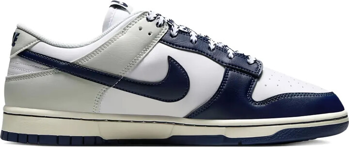yankees sneakers nike