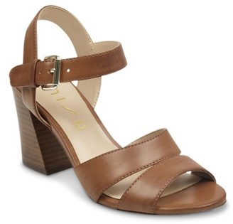 unisa parli sandal
