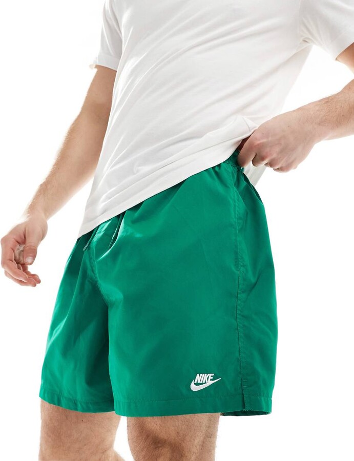 nike club woven shorts in green