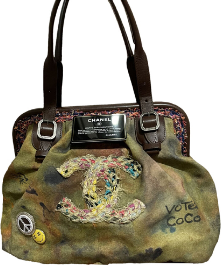 Graffiti cloth handbag Chanel Multicolour in Cloth - 28937260