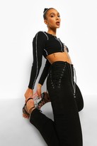 Thumbnail for your product : boohoo Lace Up Side Skinny Jeans