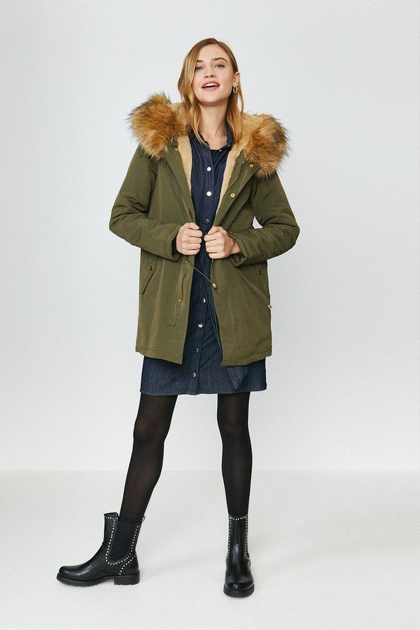 parka jacket with fur hood