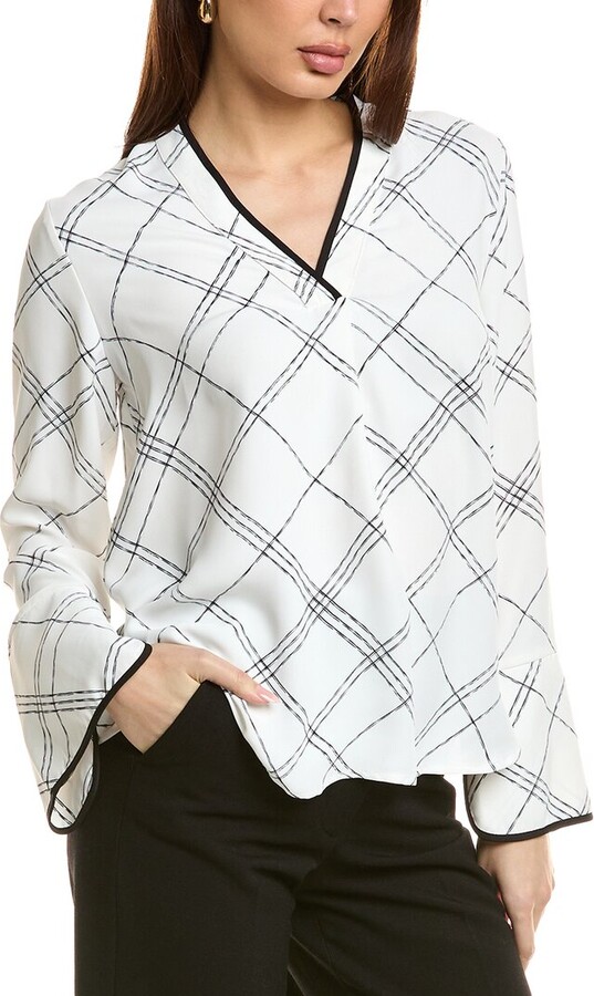Vince Camuto V-Neck 3/4 Sleeve Blouse