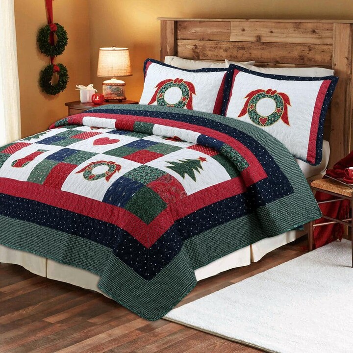 Cozy Line Home Fashions Merry Christmas 3-Piece Red Green Holiday Queen Quilt Bedding Set