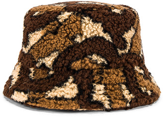 Burberry Fleece Bucket Hat in Bridle Brown IP Pattern | FWRD