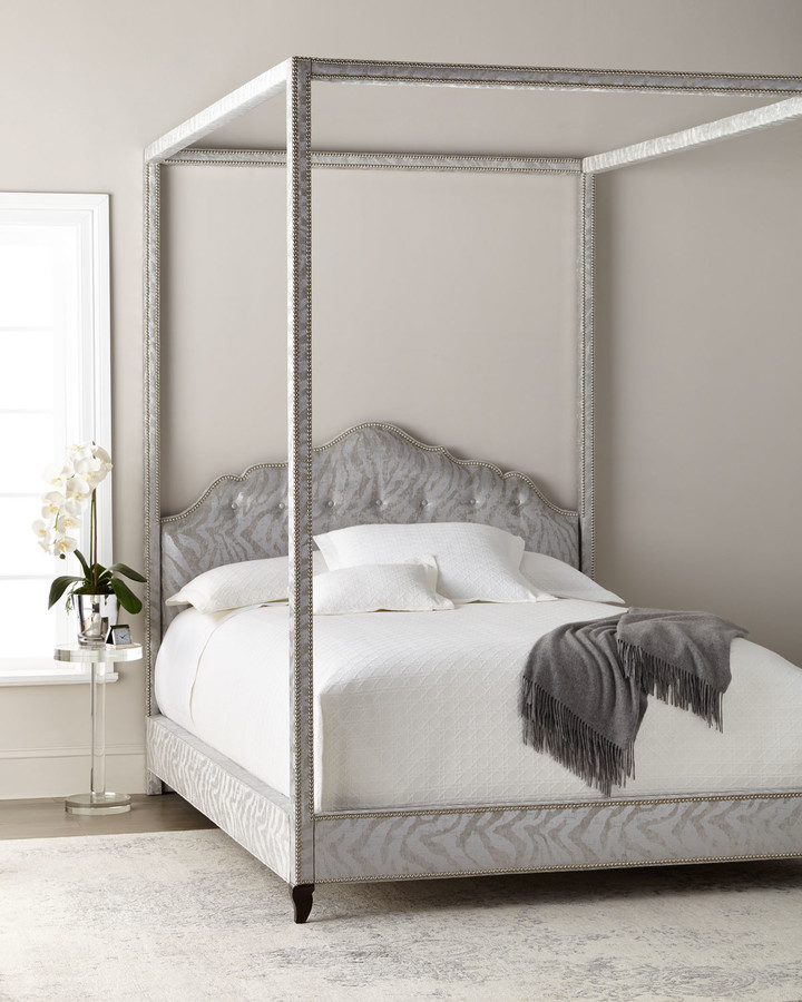 Canopy Bed The World S Largest, Queen Size Canopy Bed Frame Canada