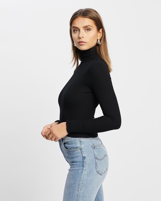 Atmos & Here Women's Black Cropped tops - Rima Rib Turtle Neck Jumper