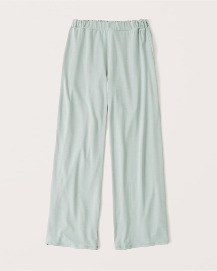 Fashion Look Featuring Abercrombie Fitch Cropped Trousers and