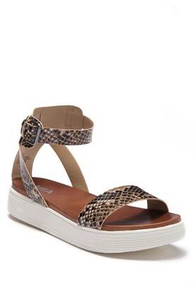 mia ellen platform sandal leopard