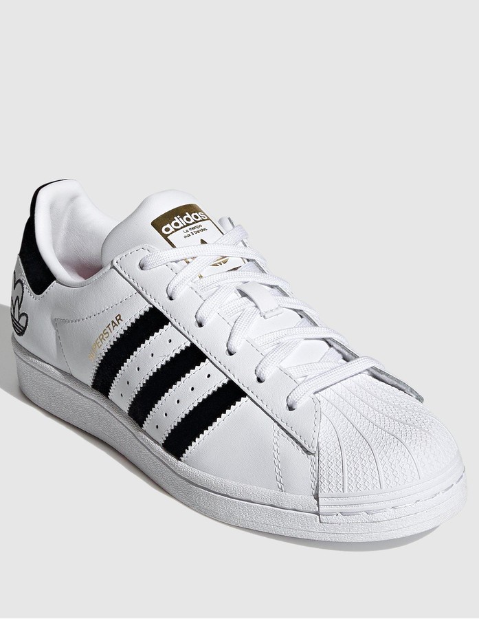 ladies black and white adidas trainers