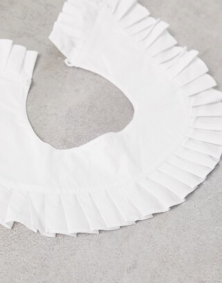 ASOS DESIGN collar with frill edge detail in white