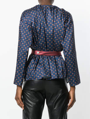 Hache patterned belted blouse