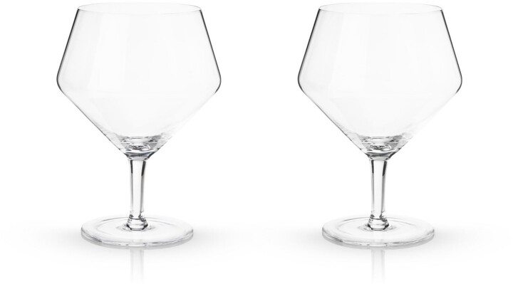 https://img.shopstyle-cdn.com/sim/05/6e/056e0fab080fdc2ddfb3cede796f6fb0_best/viski-raye-angled-gin-tonic-crystal-glasses-set-of-2-14-oz.jpg