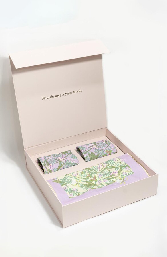 Bond & Grace Lovescape Table Linens Set