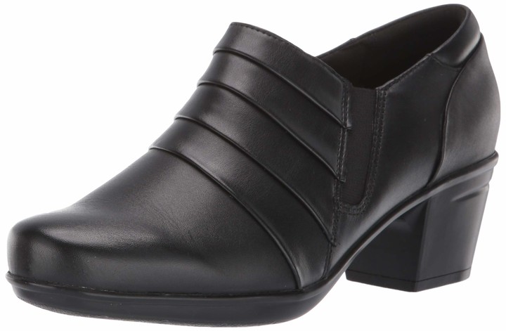 clarks women's emslie cyndi ankle boot