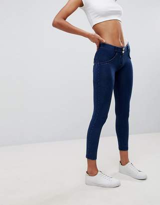 Freddy WR.UP Shaping Effect Push Up Ankle Grazer Skinny Jean