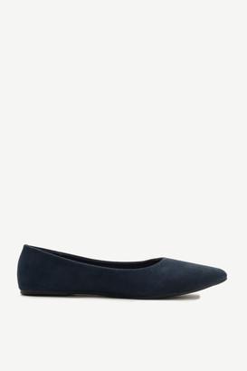 Ardene Faux Suede Pointy Flats