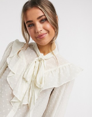 New Look pussy-bow blouse in white