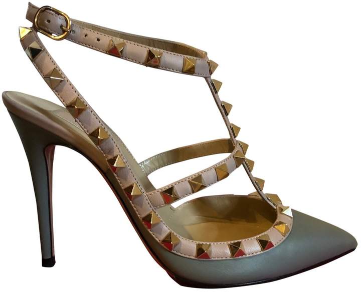 valentino rockstud grey