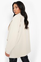 Thumbnail for your product : boohoo Plus Deep Pocket Oversized Blazer