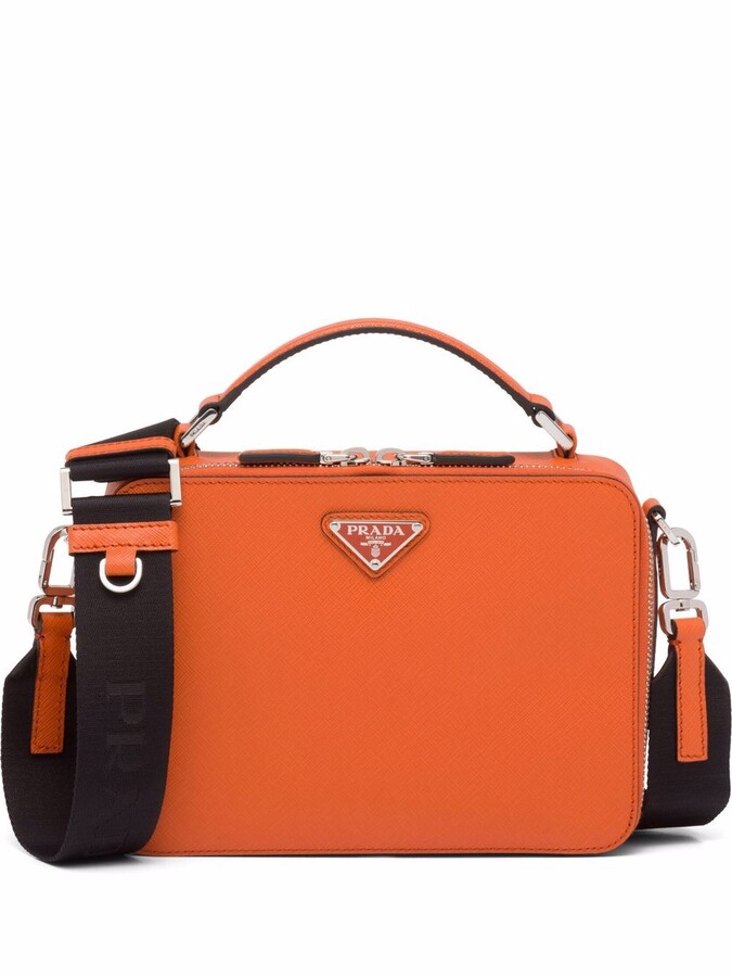 prada shoulder bolsa men